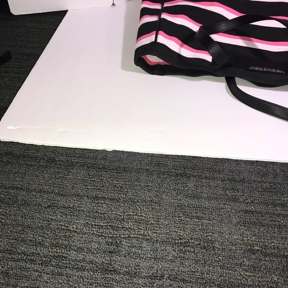 Victoria Secret tote - Picture 6 of 7